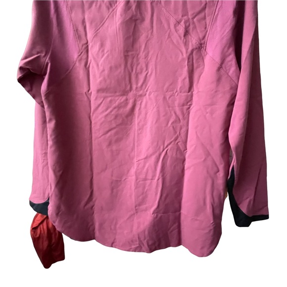 Under Armour long sleeve women shirt size Medium - Picture 6 of 14